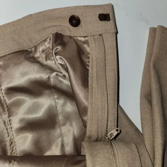 NEW Banana Republic Pleated Beige Pant Size 16 Retails $100 - Picture 7 of 12